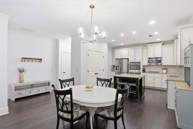 1130 Mosspointe Drive, Roswell, GA 30075