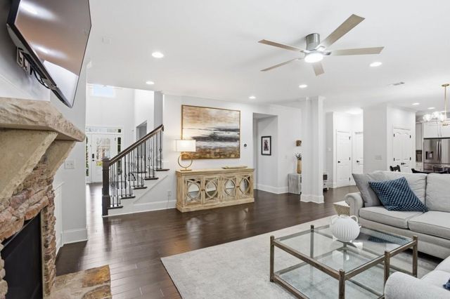 1130 Mosspointe Drive, Roswell, GA 30075