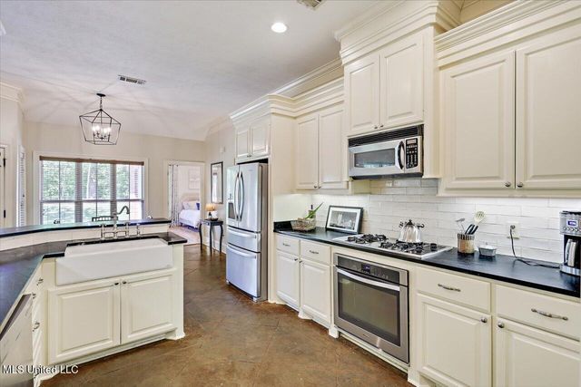 105 Speers Valley Road, Brandon, MS 39042