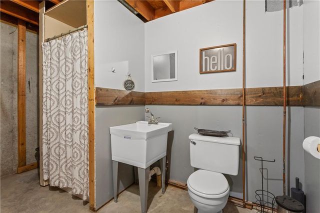 203 W Phillips Street, Odessa, MO 64076