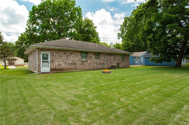 203 W Phillips Street, Odessa, MO 64076