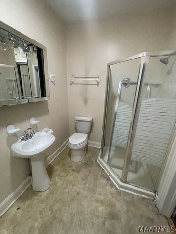 1807 ST CHARLES Avenue, Montgomery, AL 36107