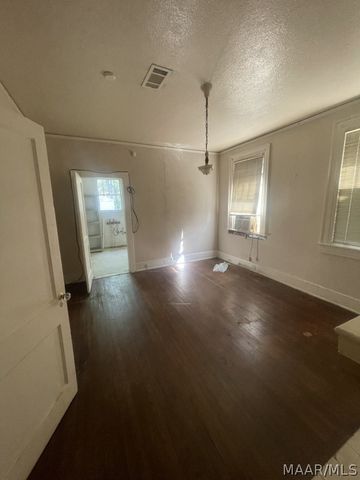 1807 ST CHARLES Avenue, Montgomery, AL 36107