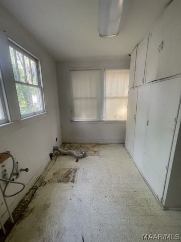 1807 ST CHARLES Avenue, Montgomery, AL 36107