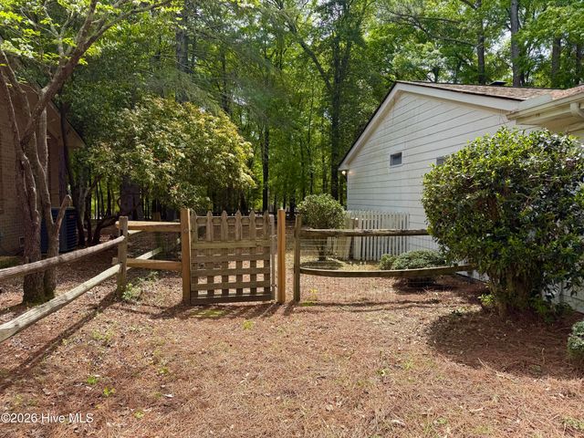 20 Merion Circle, Pinehurst, NC 28374