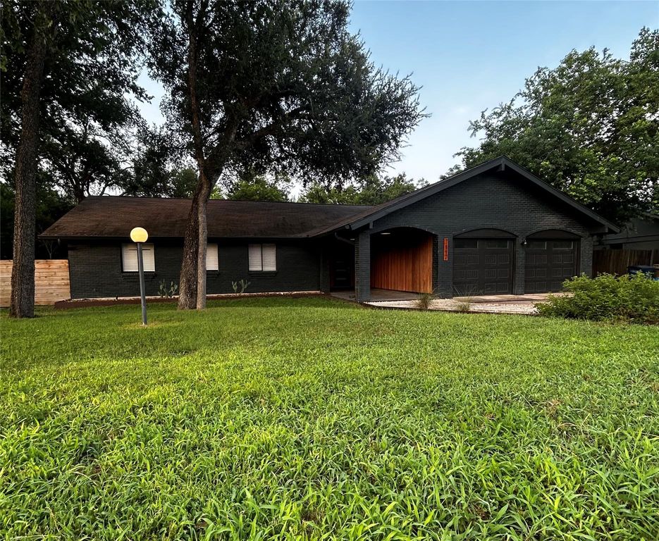 7117 Scenic Brook DR, Austin, TX 78736