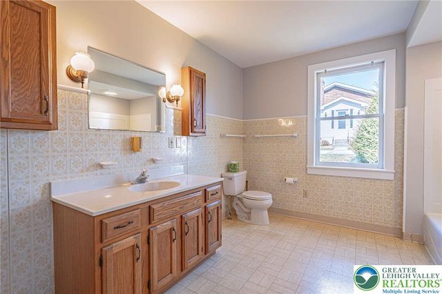 6245 Vera Cruz Road, Upper Milford Twp, PA 18049