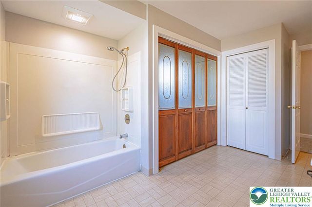 6245 Vera Cruz Road, Upper Milford Twp, PA 18049