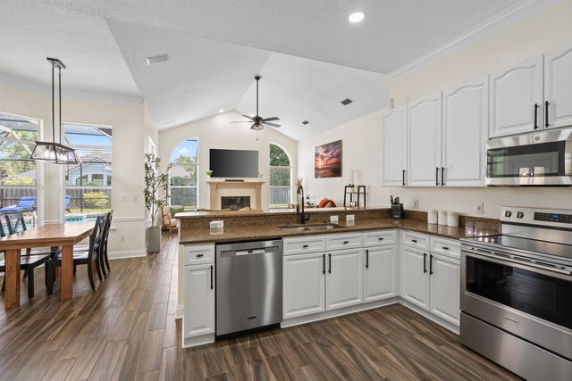 1157 Ashmore Dr, St Johns, FL 32259