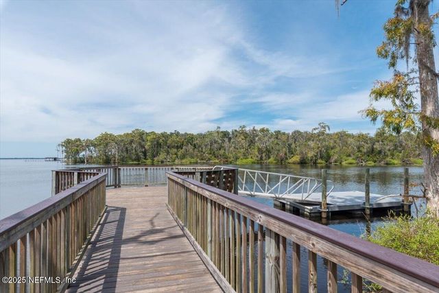 1157 Ashmore Dr, St Johns, FL 32259