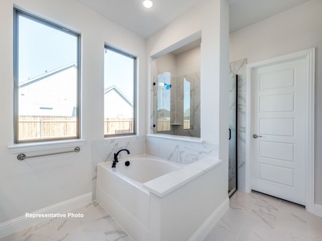 325 Skeen Peak, Springtown, TX 76082