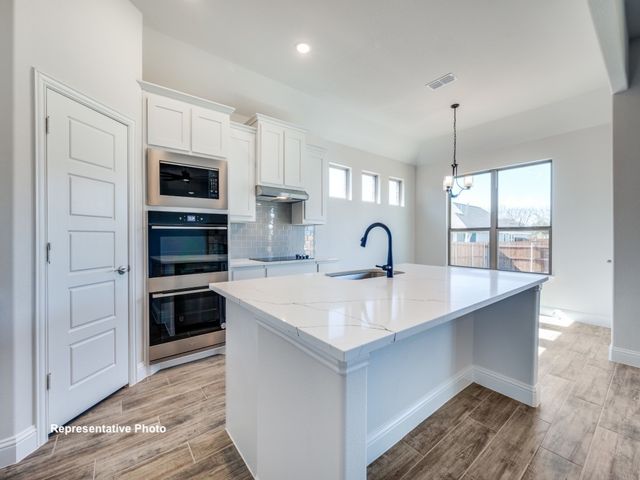 325 Skeen Peak, Springtown, TX 76082