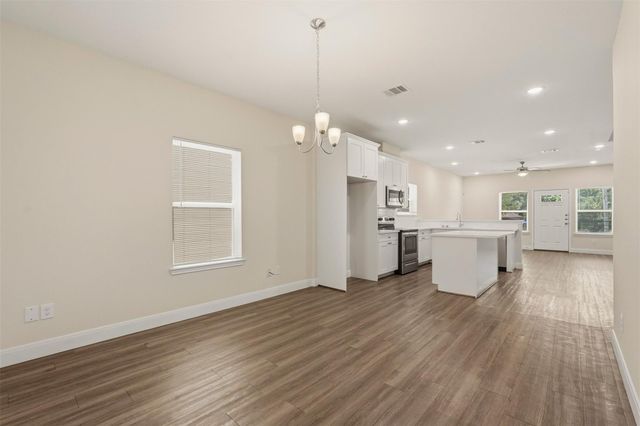2218 Bringhurst Street B, Houston, TX 77026