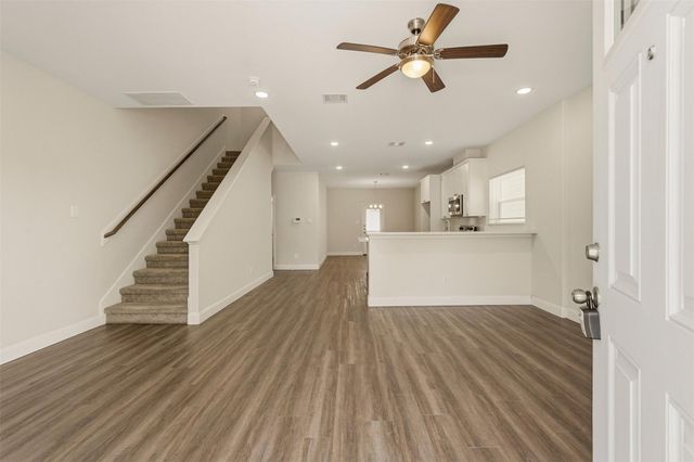 2218 Bringhurst Street B, Houston, TX 77026
