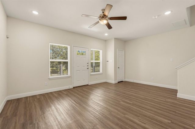2218 Bringhurst Street B, Houston, TX 77026