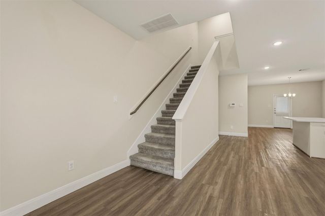 2218 Bringhurst Street B, Houston, TX 77026