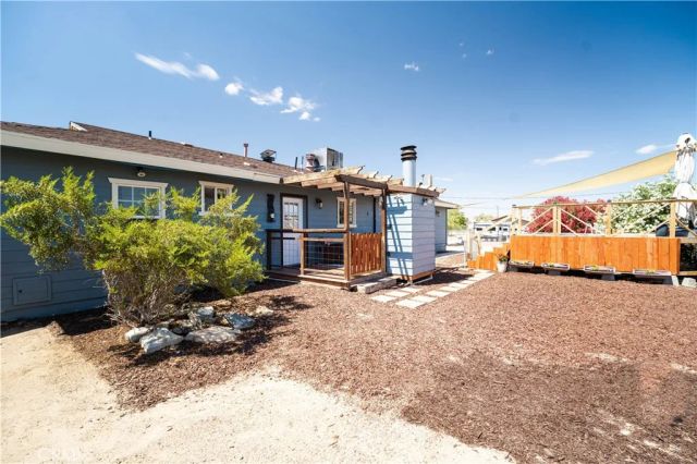 28264 Calico Drive, Barstow, CA 92311