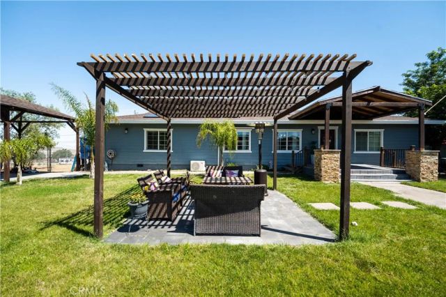 28264 Calico Drive, Barstow, CA 92311
