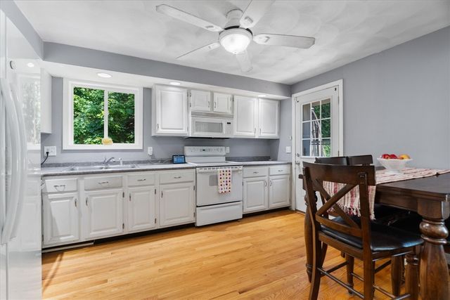 7 Boulder Drive, Johnston, RI 02919