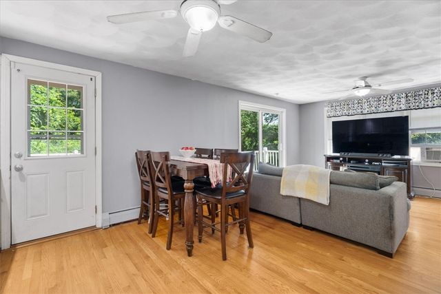 7 Boulder Drive, Johnston, RI 02919