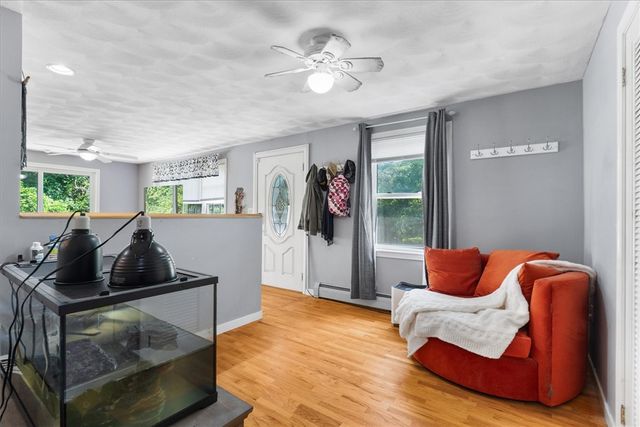 7 Boulder Drive, Johnston, RI 02919