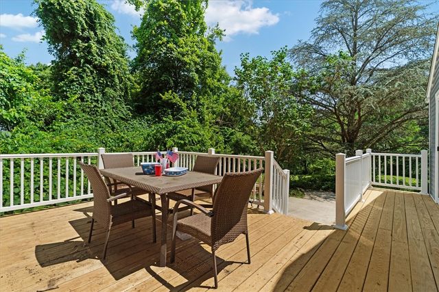 7 Boulder Drive, Johnston, RI 02919