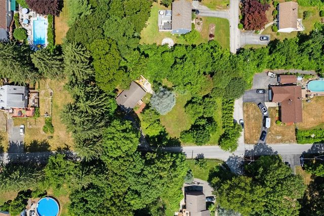 7 Boulder Drive, Johnston, RI 02919