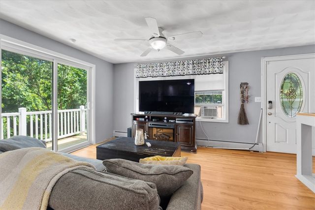 7 Boulder Drive, Johnston, RI 02919