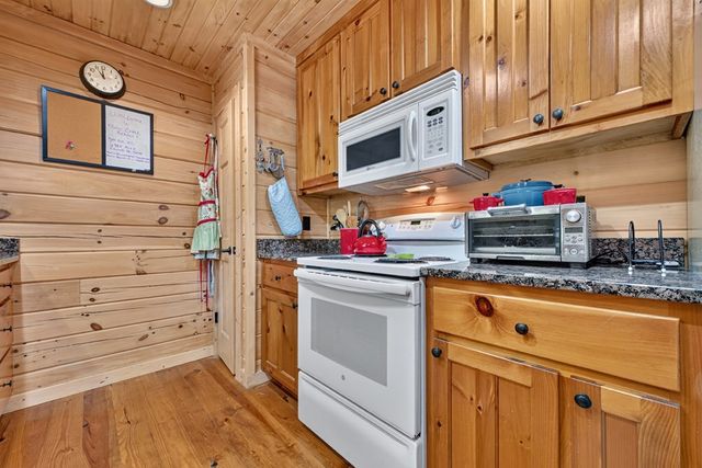 6385 Hwy 2, Epworth, GA 30541