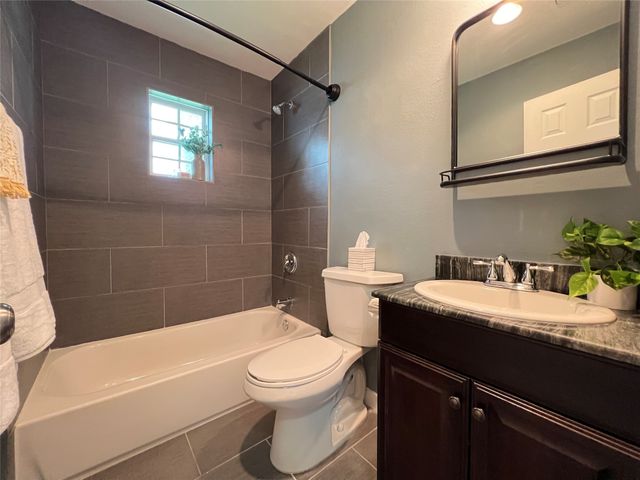 1226 Record Crossing Road, Dallas, TX 75235