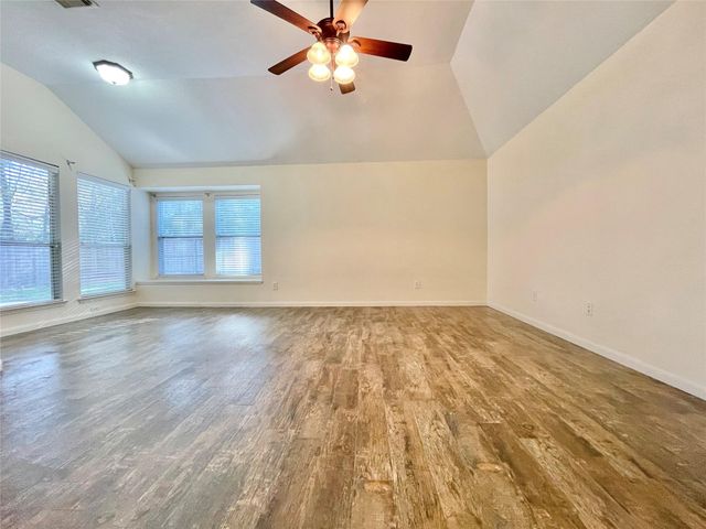 90 N Creekmist Place, The Woodlands, TX 77385