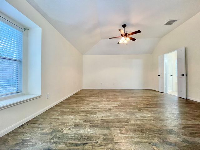 90 N Creekmist Place, The Woodlands, TX 77385
