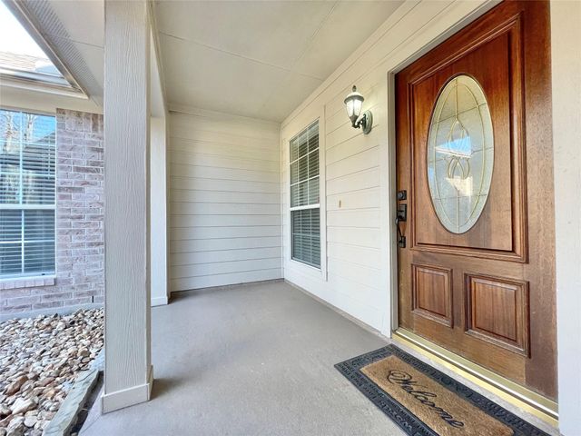 90 N Creekmist Place, The Woodlands, TX 77385