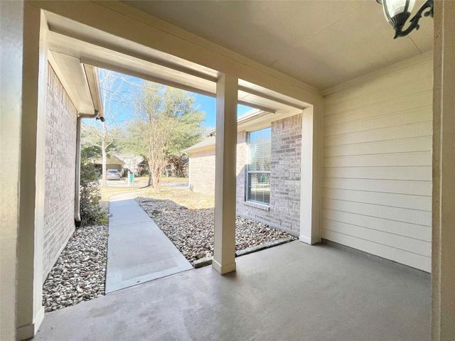 90 N Creekmist Place, The Woodlands, TX 77385
