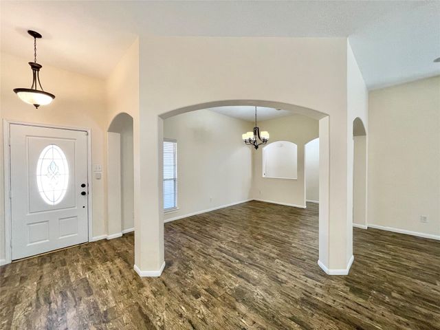 90 N Creekmist Place, The Woodlands, TX 77385