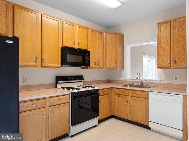 46 HIGHLAND CIRCLE, Newark, DE 19713