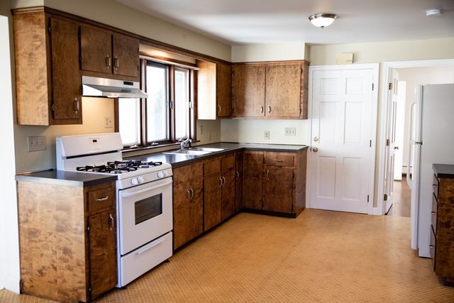 11 Milk Street 2, Bristol, RI 02809