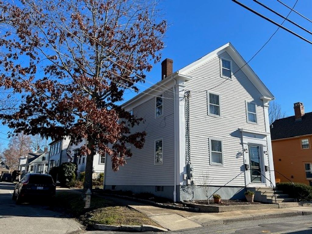 11 Milk Street 2, Bristol, RI 02809