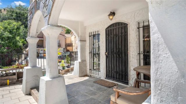 2620 Commodore, Los Angeles, CA 90032