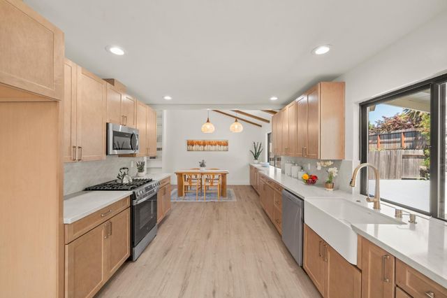 7113 Borrego Way, Carmichael, CA 95608