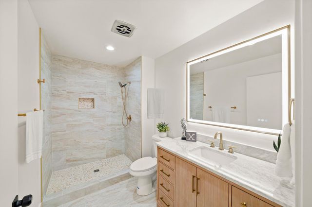7113 Borrego Way, Carmichael, CA 95608