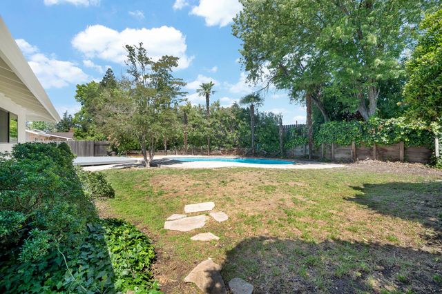 7113 Borrego Way, Carmichael, CA 95608