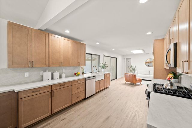 7113 Borrego Way, Carmichael, CA 95608