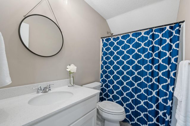 6716 Bellflower Drive, Excelsior, MN 55331