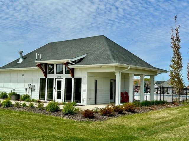6716 Bellflower Drive, Excelsior, MN 55331