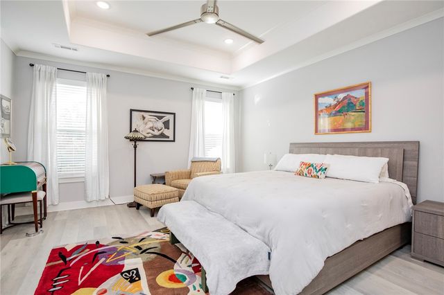 1810 NE Chaucer Street, Bentonville, AR 72712