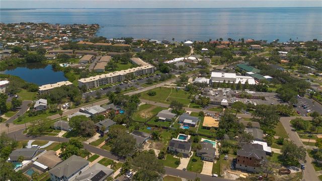 HELENA STREET NE, St Petersburg, FL 33703