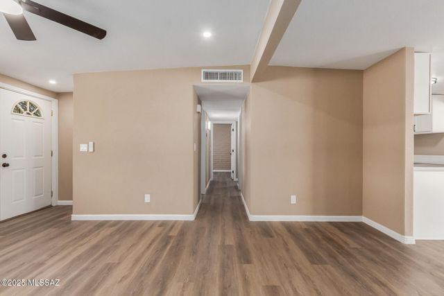 4702 S Apple Tree Avenue, Tucson, AZ 85730