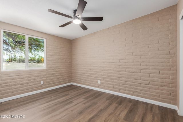 4702 S Apple Tree Avenue, Tucson, AZ 85730