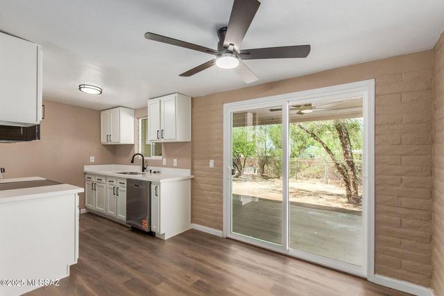 4702 S Apple Tree Avenue, Tucson, AZ 85730